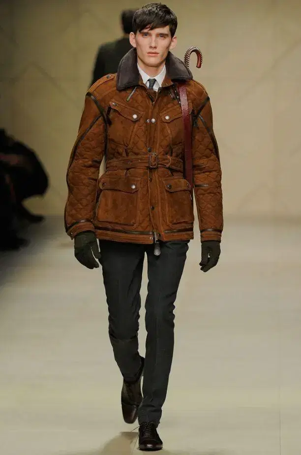 버버리 프로섬 / 12fw 무스탕코트 /44